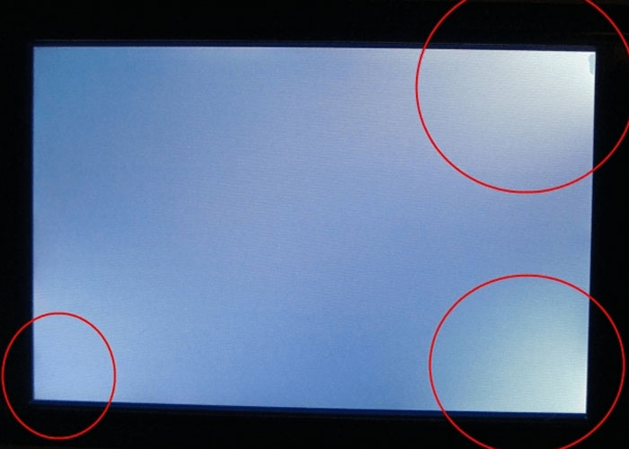 man-hinh-quang-cao-bi-o-dom-mo