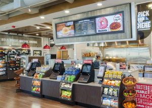 man-hinh-quang-cao-cho-cua-hang-tien-loi