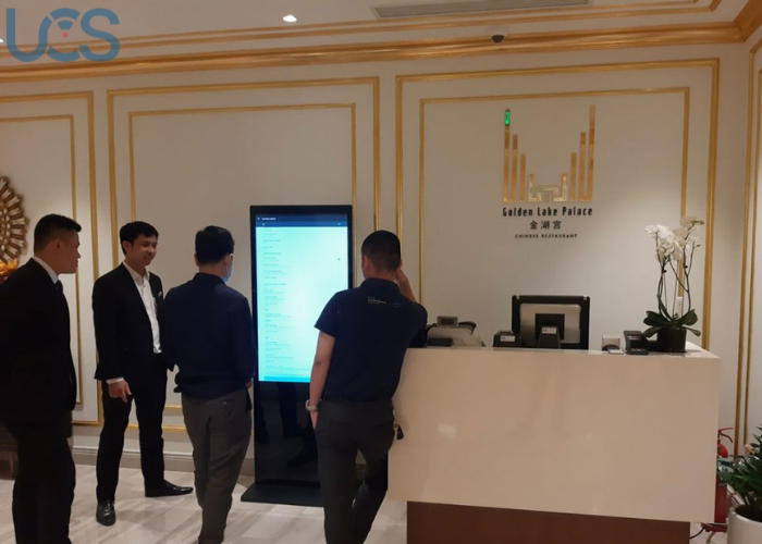 màn hình quảng cáo cho khách sạn