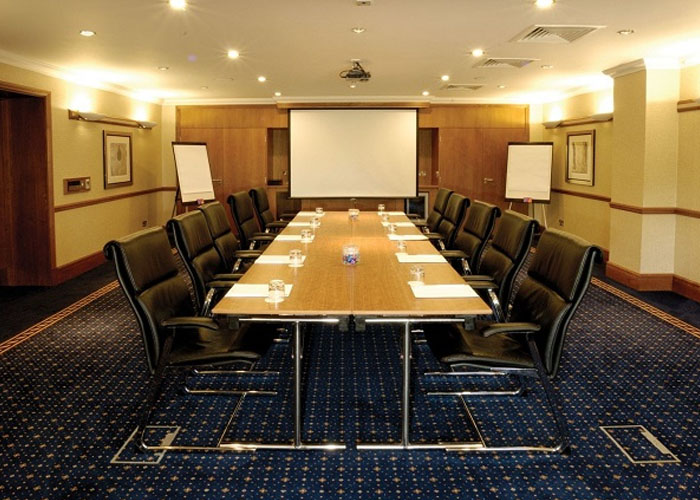 thiet-ke-phong-hop-truc-tuyen