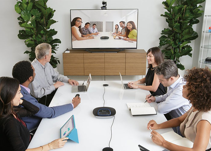 thiet-bị-hop-truc-tuyen